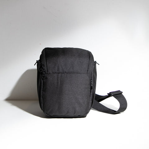 LARVAE 2.0 CAMERA SLING BAG - SAMPLE SALE-Tas Kamera-KEE INDONESIA