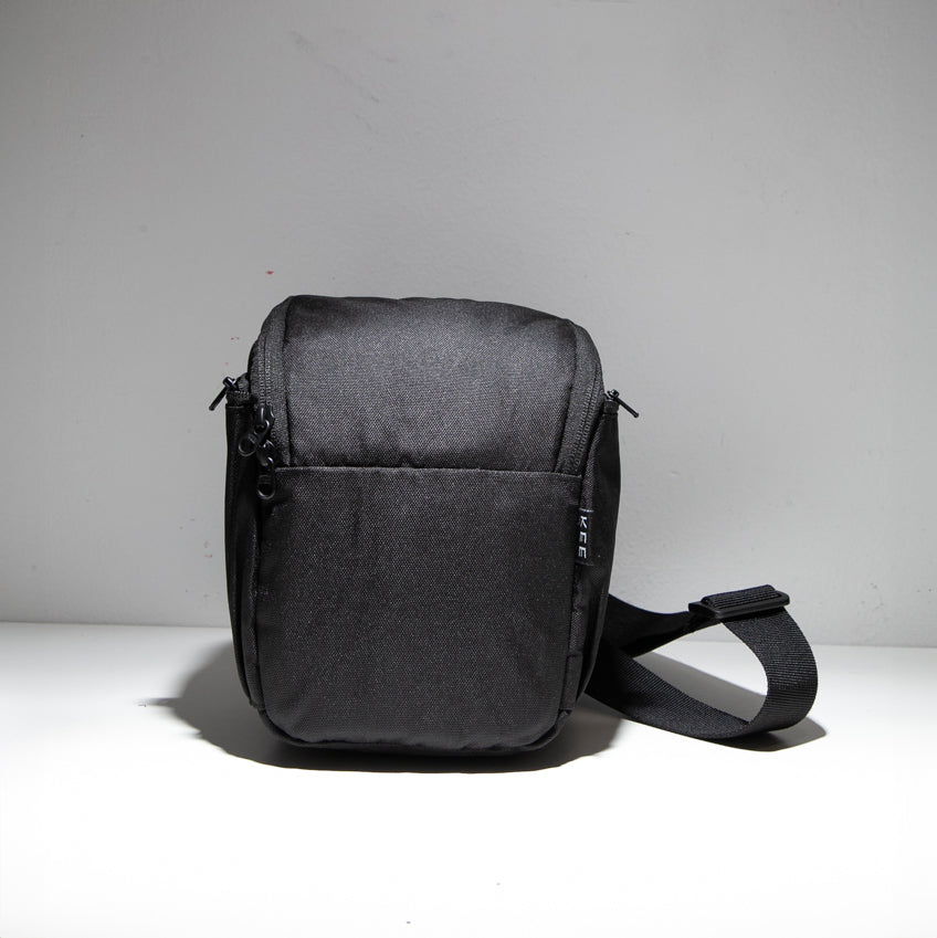 LARVAE 2.0 CAMERA SLING BAG - SAMPLE SALE-Tas Kamera-KEE INDONESIA