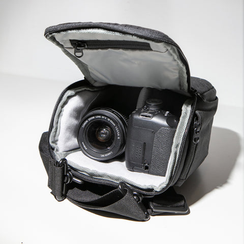 LARVAE 2.0 CAMERA SLING BAG - SAMPLE SALE-Tas Kamera-KEE INDONESIA